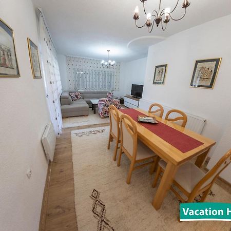 Vacation Home Alan Kulen Vakuf Dış mekan fotoğraf