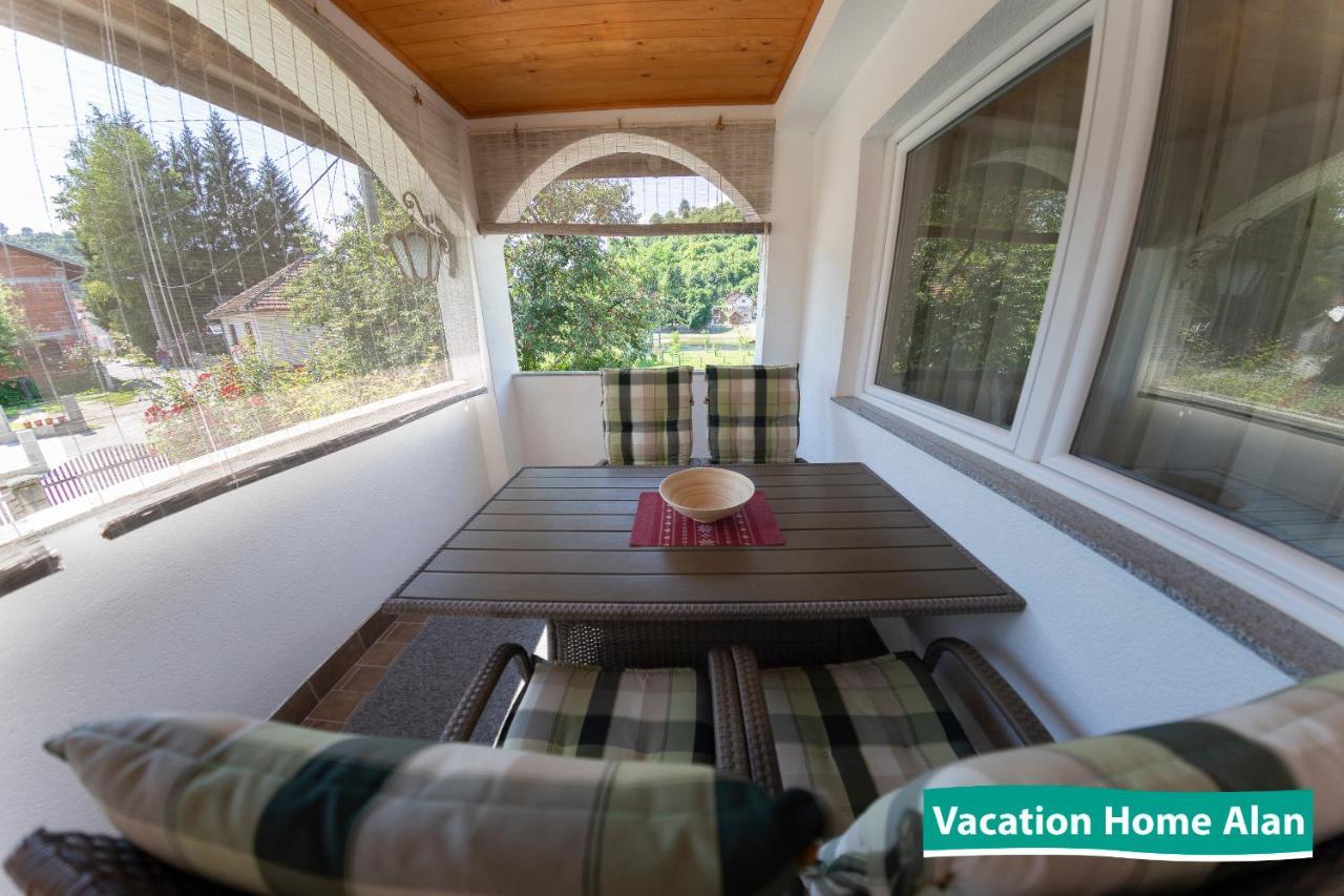 Vacation Home Alan Kulen Vakuf Dış mekan fotoğraf