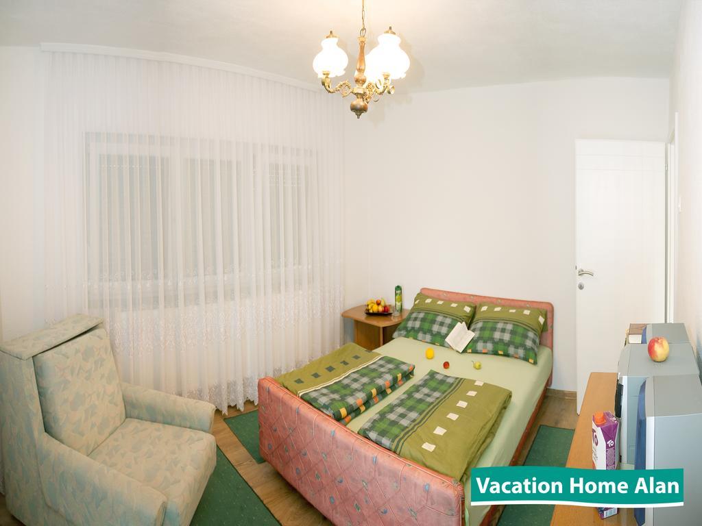 Vacation Home Alan Kulen Vakuf Dış mekan fotoğraf