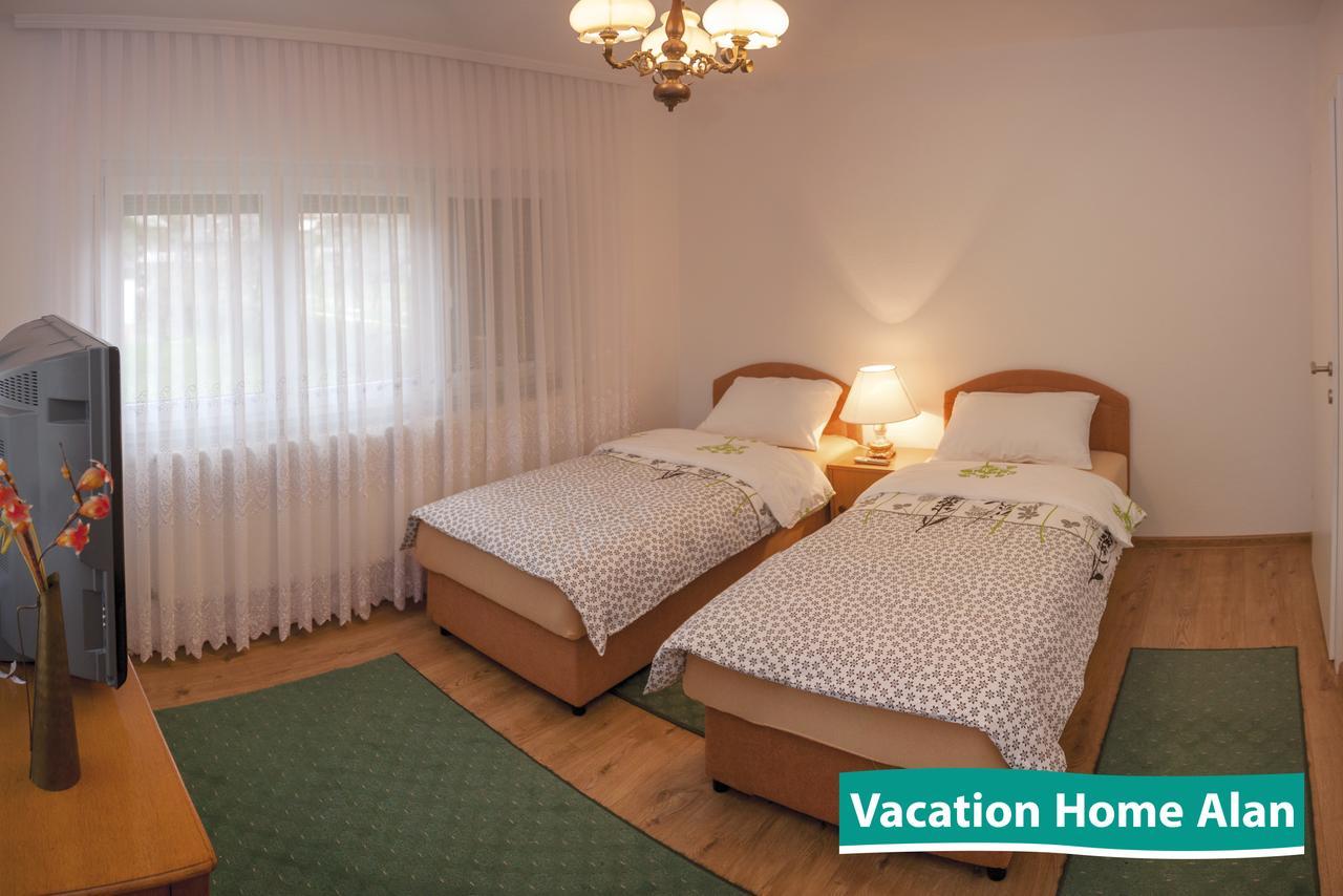Vacation Home Alan Kulen Vakuf Dış mekan fotoğraf